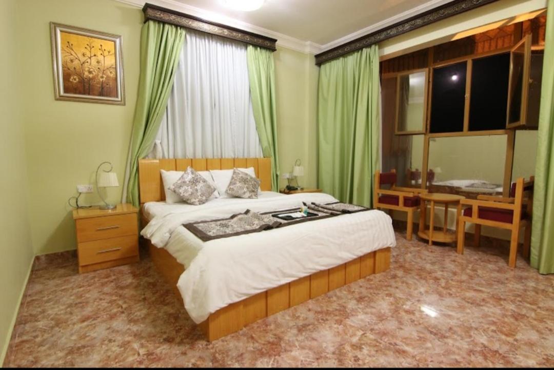 Dreamland Hotel Apartment ניזווא מראה חיצוני תמונה