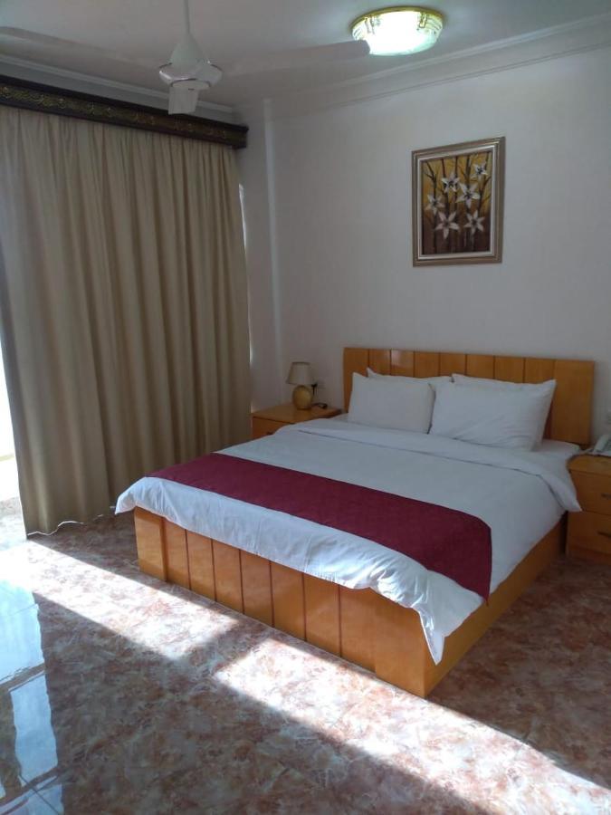 Dreamland Hotel Apartment ניזווא מראה חיצוני תמונה
